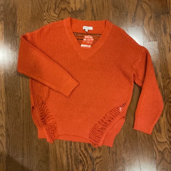 Distressed Style Sweater - Picture 1 of 2